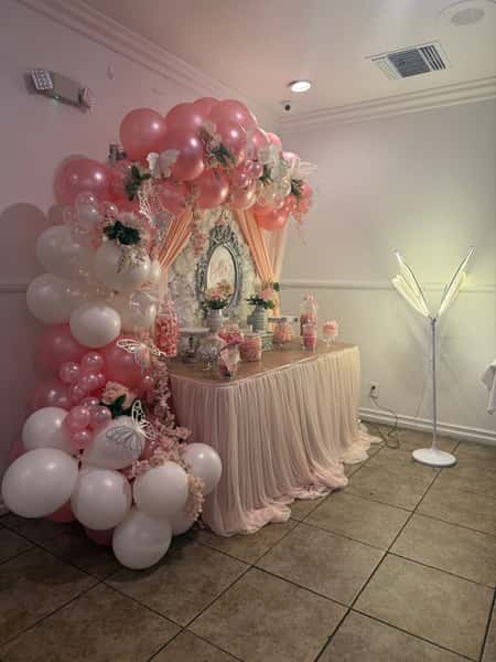 banquet table