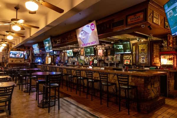 bar