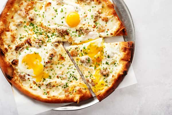 breakfast pizza