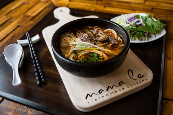 Spicy Beef Noodle Soup / Bún Bò Huế