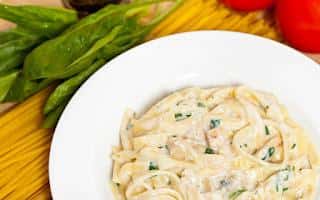 Chicken Fettuccini Alfredo