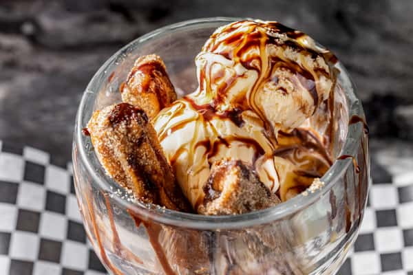 Churro Dessert W/Vanilla Ice Cream