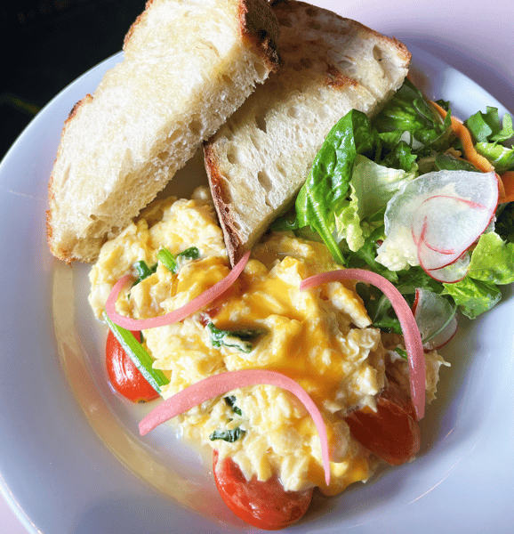 SOFT SCRAMBLED EGGS