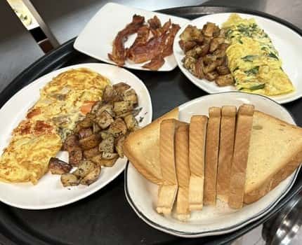 breakfast plates