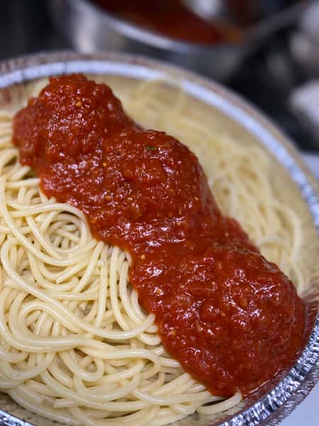 Spaghetti or Fettuccini with 15 Meatballs & Tomato Sauce