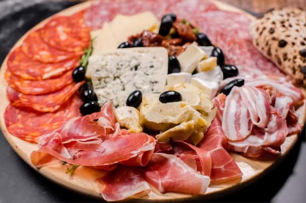 Charcuterie plate