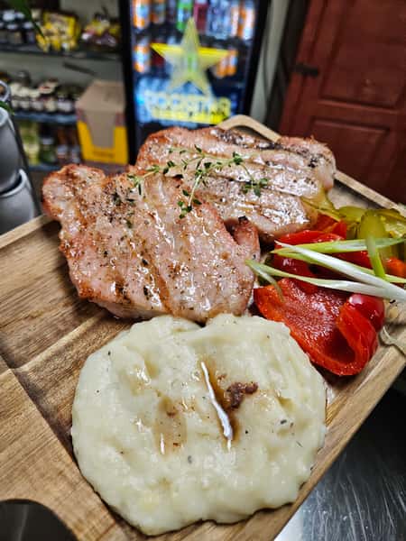 steak and mashed potatoes