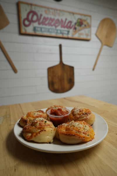 Cheesey Garlic Pinwheels (5ct)