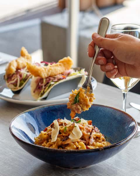 Made with local love. 💛

Our Carbonara is made with Okanagan Pasta Company noodles tossed in a white wine cream sauce and topped with all the fixings. Local ingredients, Okanagan views, and good company. It really doesn’t get better than this. 

 #dine19 #19okanagangrill #WestKelowna #tourismokanagan #dineoutkelowna