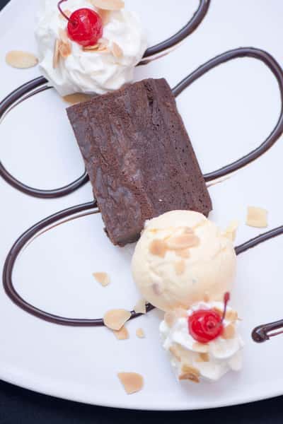 Brownie Sundae