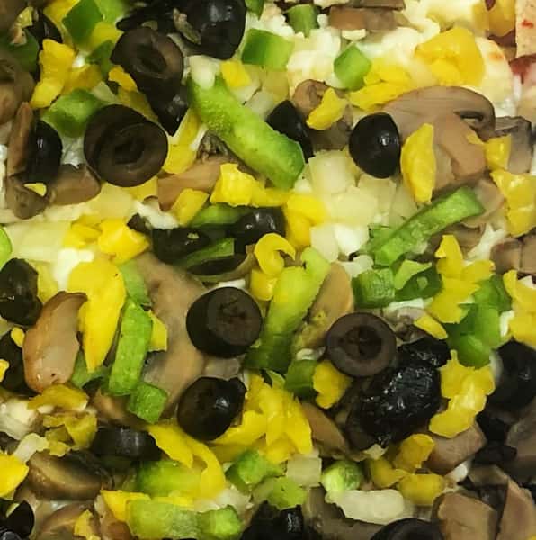 Veggie Pizza - Cauliflower Crust