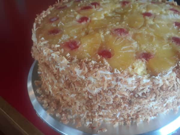 Pineapple Upside Down Cake Cheesecake