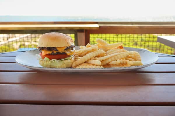 Bay Cheeseburger
