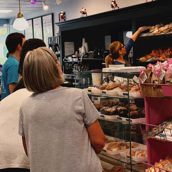 This is what we love to see 🫶 Thank you, Bel Air, for keeping us busy! 

#NewberryBakeryandCafe #BelAirMD #ShopLocalMD #HarfordCounty #SupportLocal