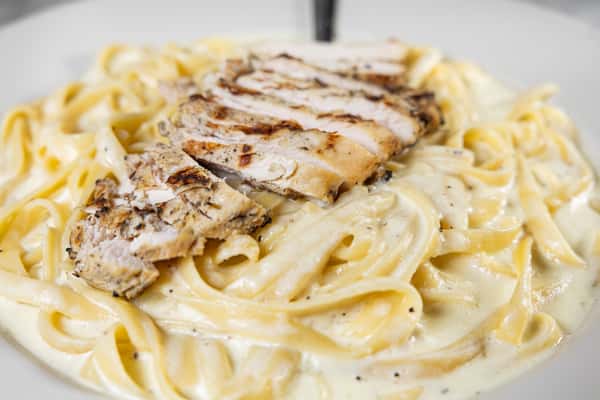 Fettuccine Alfredo