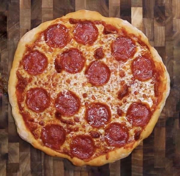 pepperoni pizza