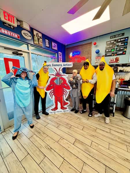 Halloween at Leon’s brought out the best costumes we’ve seen - Michael Jackson moonwalked in, zombies roamed the pavilion, and the smallest Bluey you’ve ever seen stole every heart in sight. 🥹
Add in pumpkin masterpieces, a seriously stacked costume contest, and ice cream for everyone — rain or not, this crew showed up and showed out. ☔🏆🍦
Thank you to everyone who made it so much fun. We’re already counting down to the next one!
#leonslobstahshack #tampaevents #halloweenintampa #ballastpointpark #familyfun