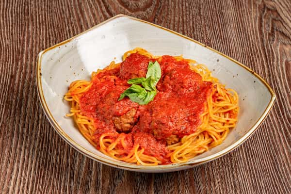 Spaghetti And Meatballs at Romas Italian Bistro