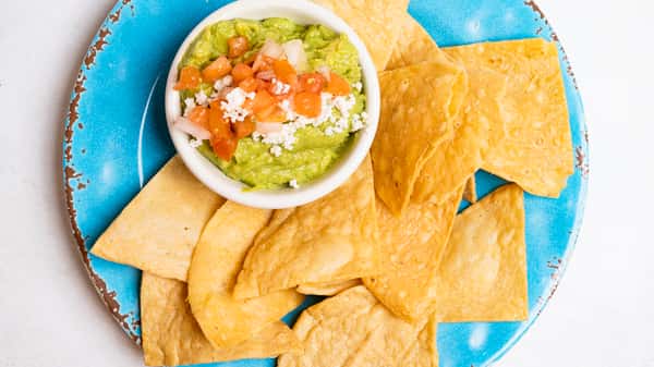 Chips with Guacamole
