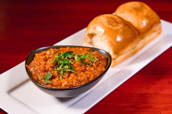 Bhaigan Chili Pav