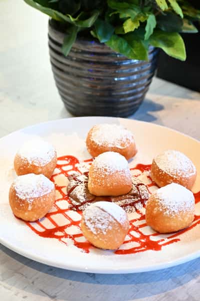 Zeppole