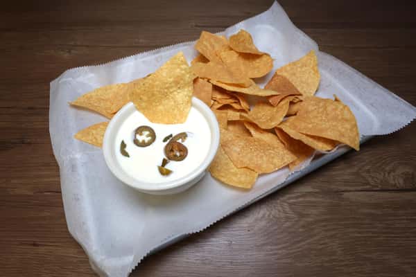 QUESO DIP/CHIPS