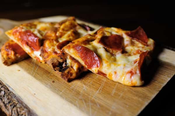 pepperoni pizza