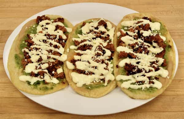 Sopes Chorizo