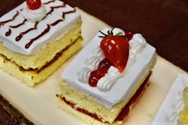 tres leches cakes