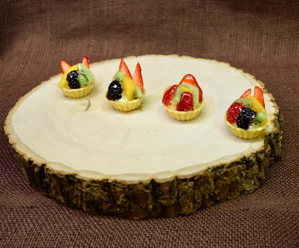 mini fruit tarts with assorted fruits and custard