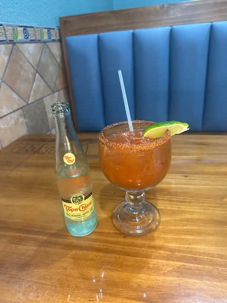 Michelada Topo Chico