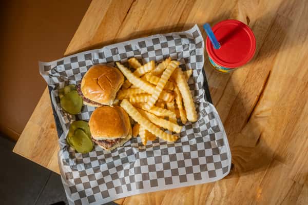 Kids Two Piece Mini Smash Burgers