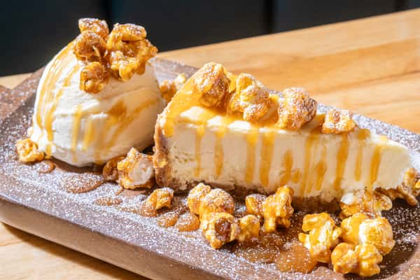 Lockheart Caramel Popcorn Cheesecake