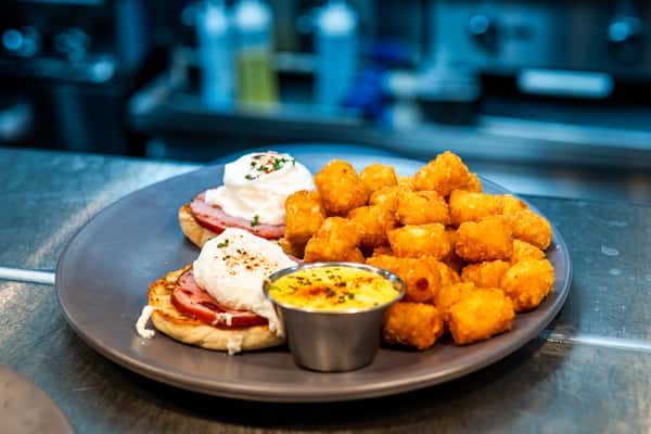 Eggs Benedict