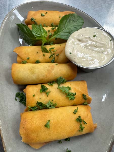 Crispy Veggie Rolls(6pc)