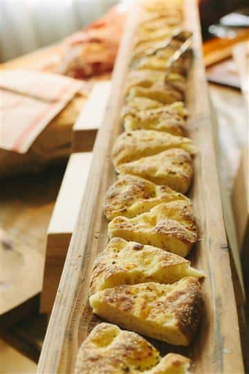 slices of garlic bread