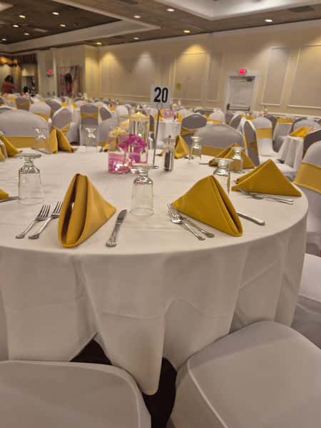 banquet table