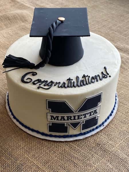9" Graduation Cake with Cap & School Logo