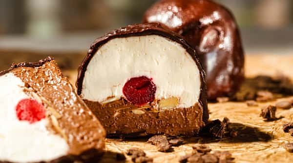 chocolate-cherry-dessert