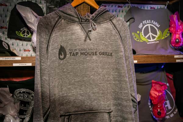 tap house grille sweater