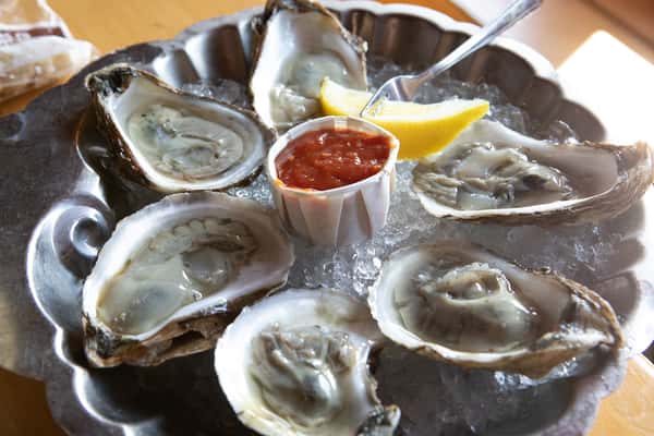 Fresh Oysters*