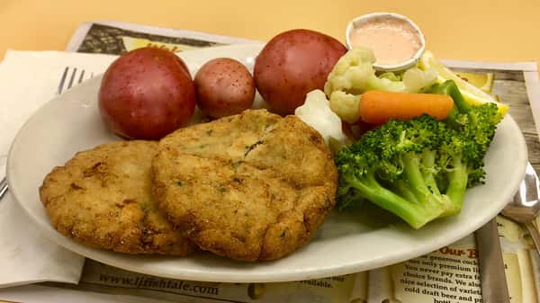 Fresh Maryland Style Crab Cakes