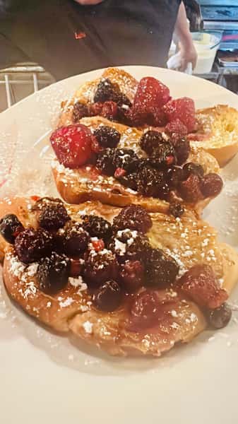 Challah french toast with berries