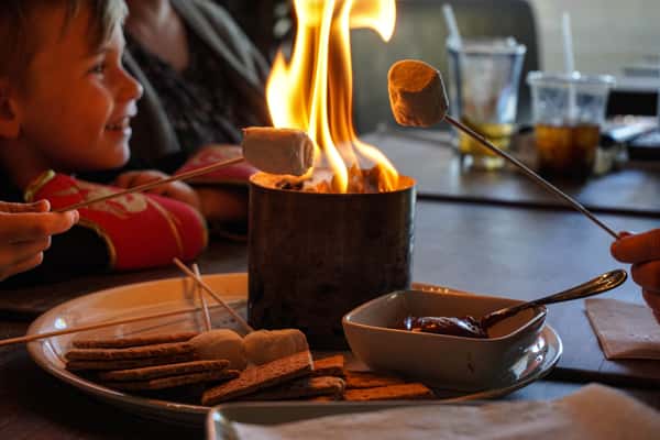 Tableside S'mores Experience