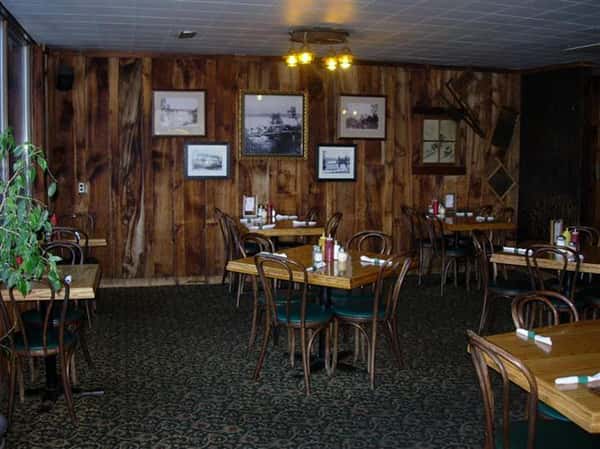 Photos Lardos Grill & Saloon Bar & Grill in McCall, ID