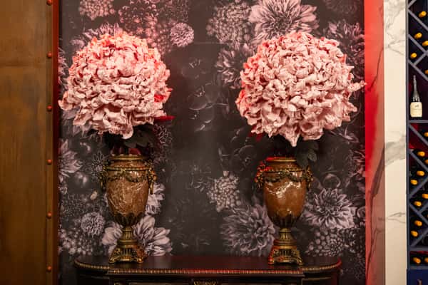 Aurelia Room decor