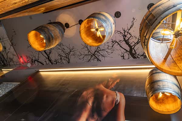 Reserve Lounge decor