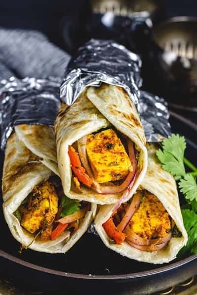 Paneer Tikka Naan Roll