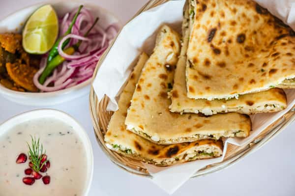 Paneer Onion Kulcha