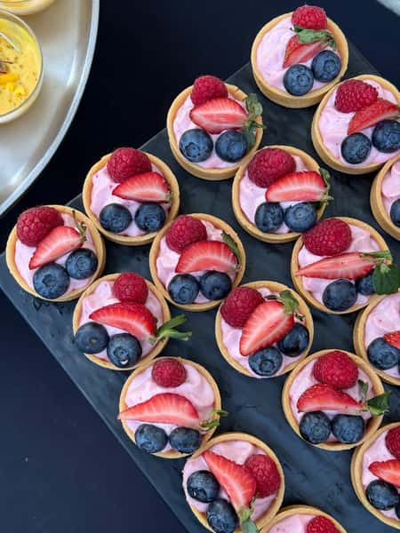 Catering dishes